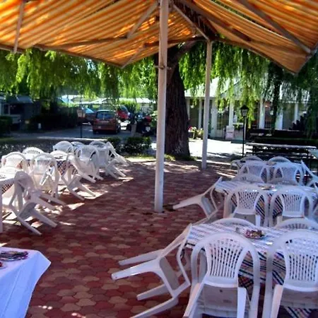 Bed & Breakfast Romantik Panzio